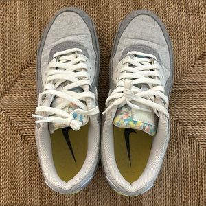 Men’s Nike air max. Size 9.5. EUC.